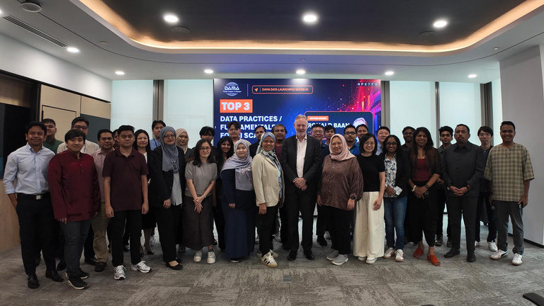 Participants at DAMA Data Launchpad Series #1